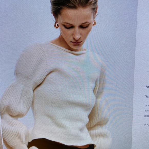 Ami Amalia wool sweater. Size L ( running small. M or S) - Picture 3 of 9